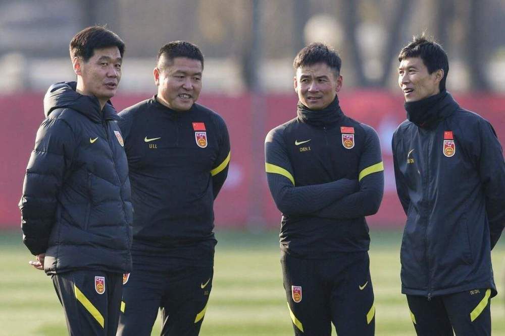 纲手好紧好湿我进去了